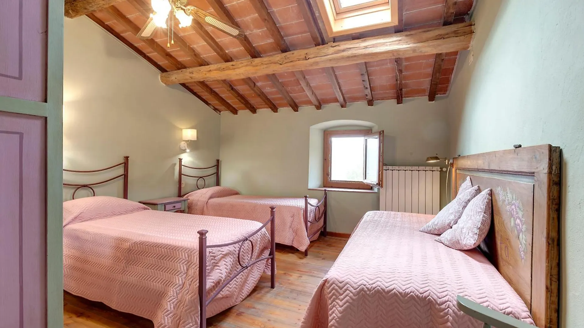 Podere Vignola Pontassieve 0*,